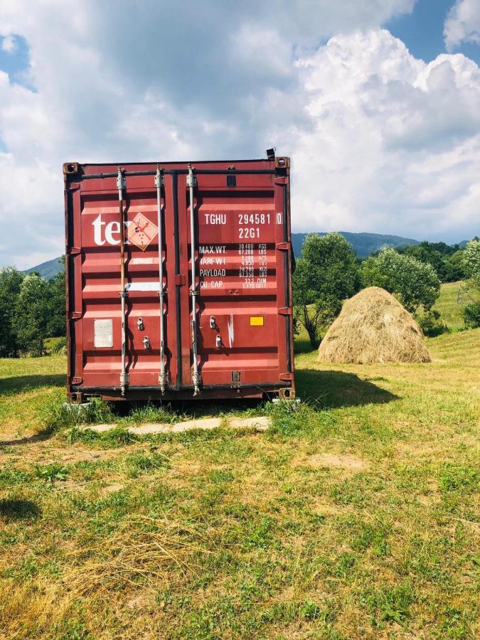 La Container Hotel Curtea de Argeş Екстериор снимка